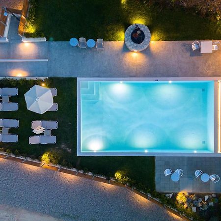 Achatis Apartments With Sea View Kolimvarion Bagian luar foto
