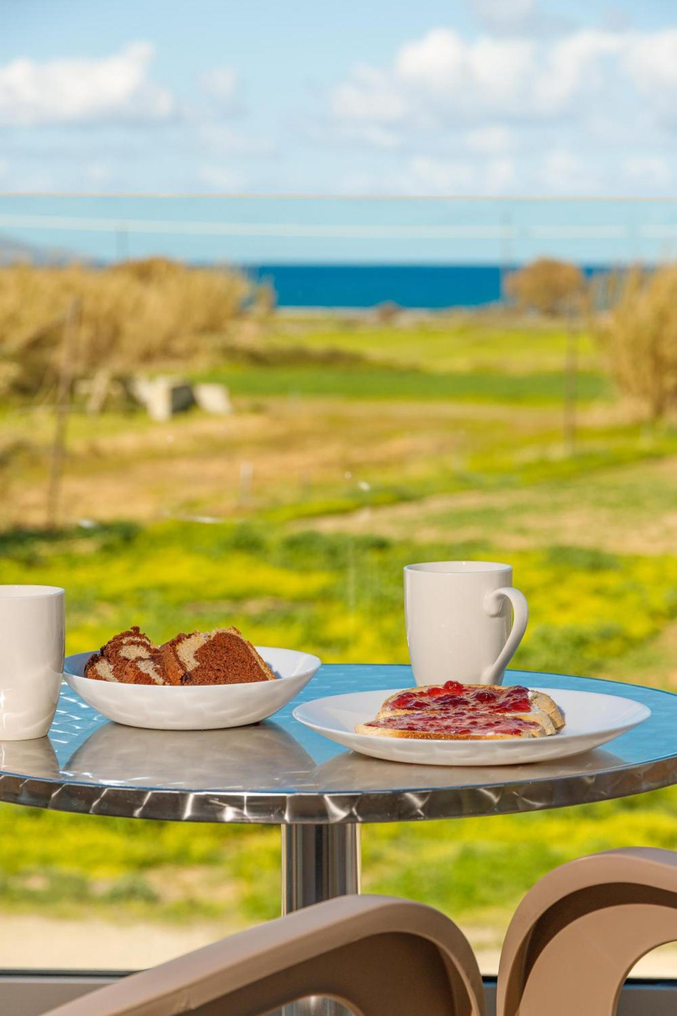 Achatis Apartments With Sea View Kolimvarion Bagian luar foto