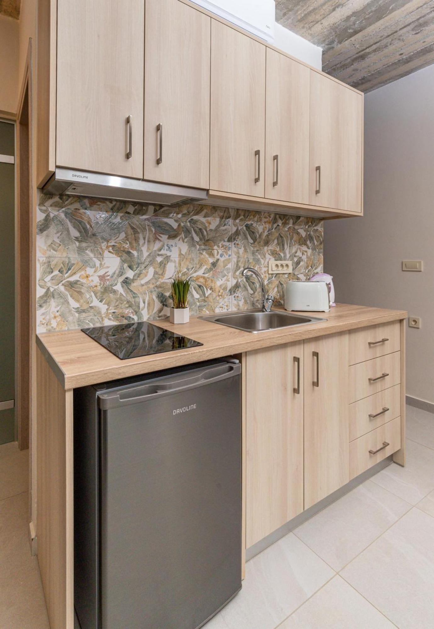 Achatis Apartments With Sea View Kolimvarion Bagian luar foto