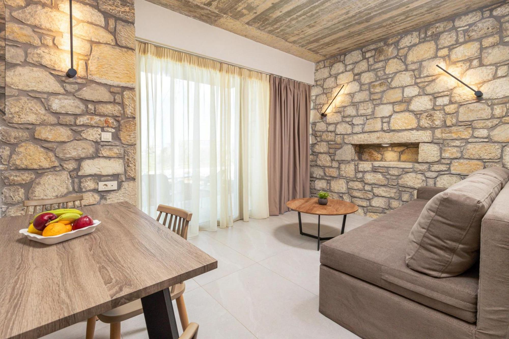 Achatis Apartments With Sea View Kolimvarion Bagian luar foto