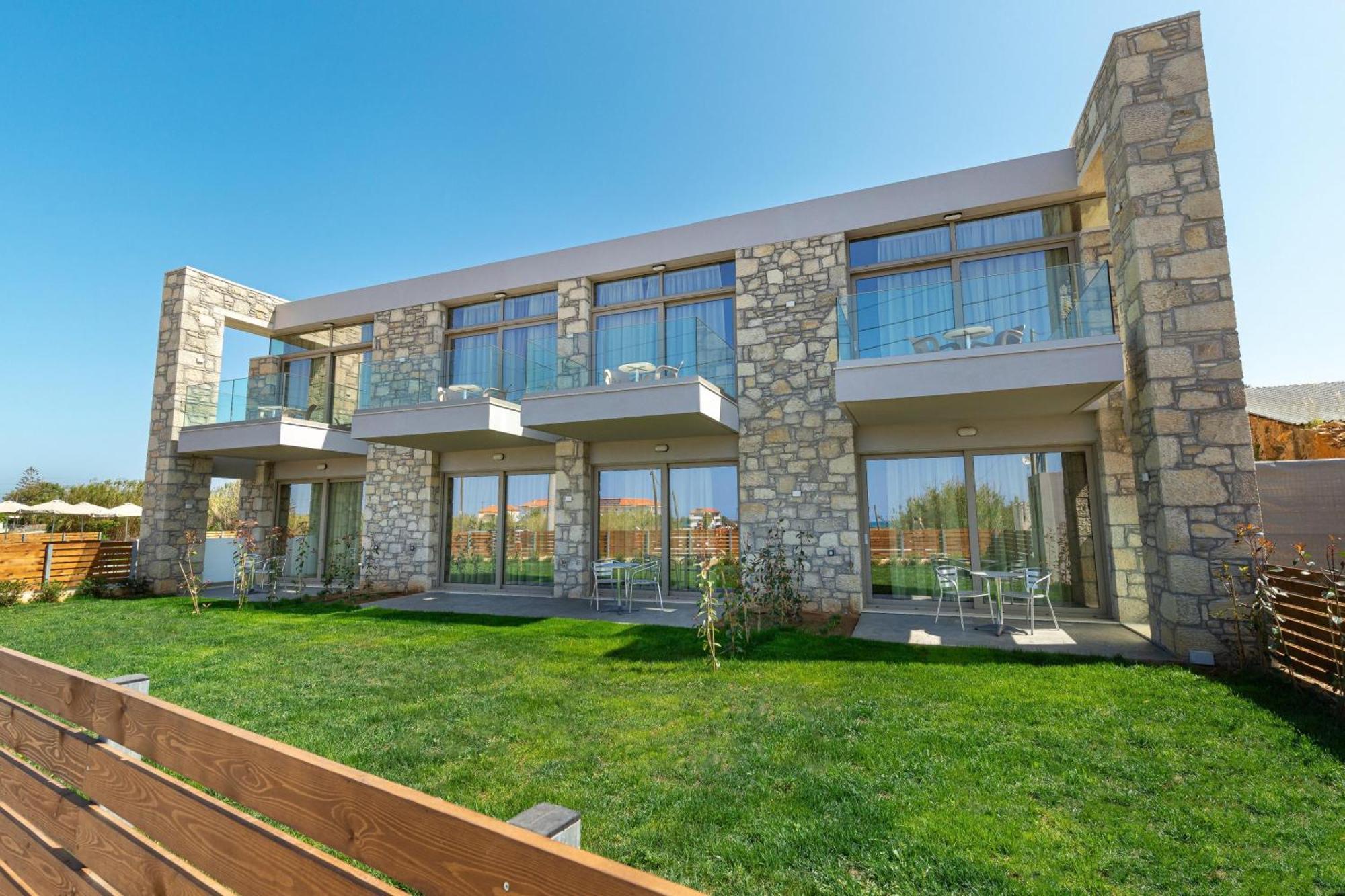 Achatis Apartments With Sea View Kolimvarion Bagian luar foto