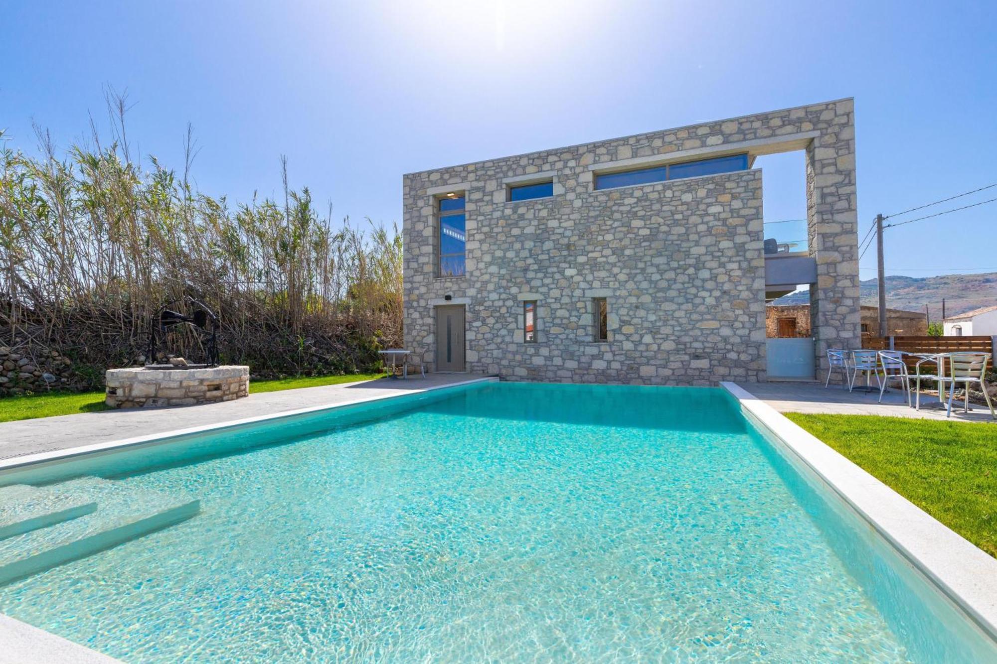 Achatis Apartments With Sea View Kolimvarion Bagian luar foto