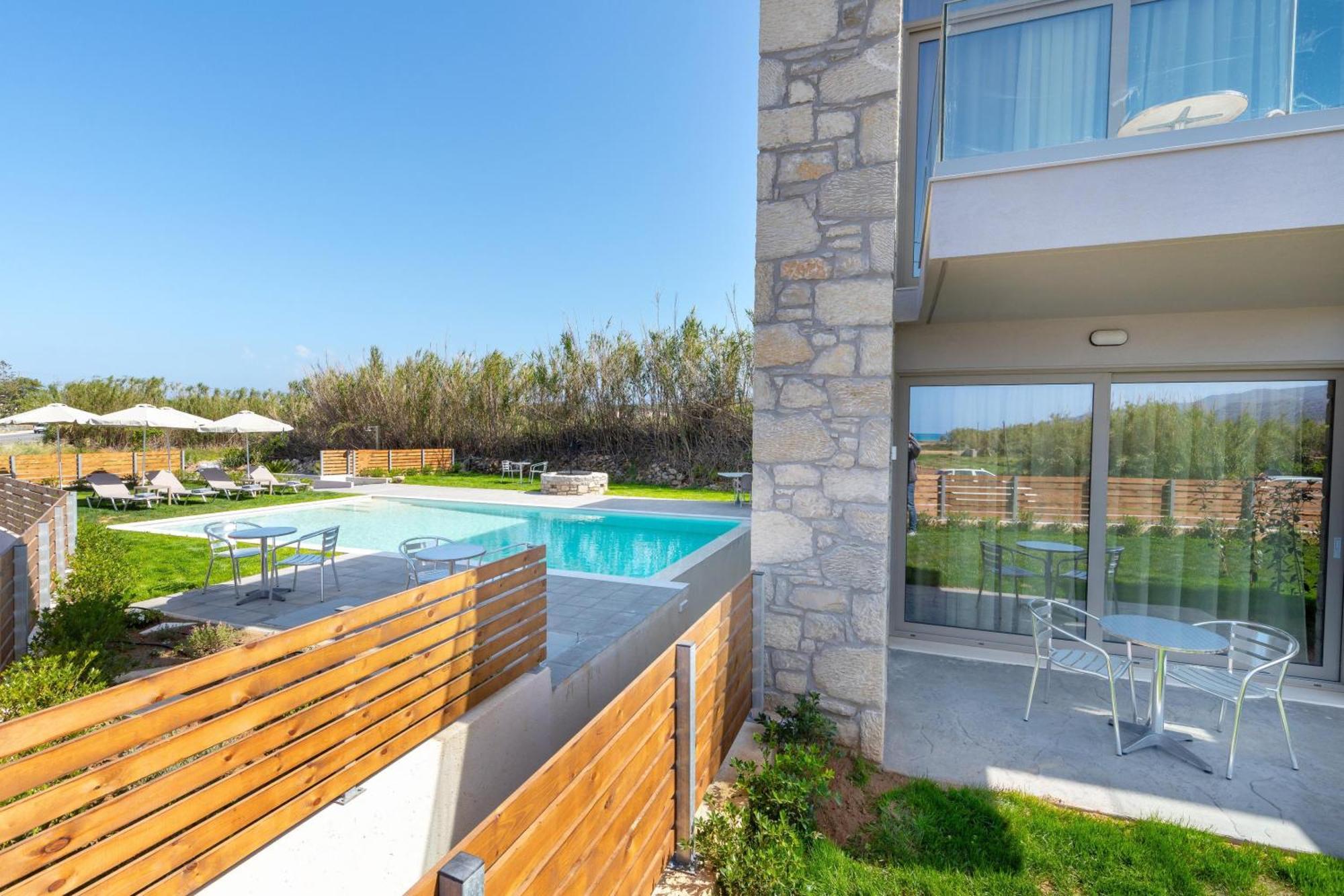 Achatis Apartments With Sea View Kolimvarion Bagian luar foto