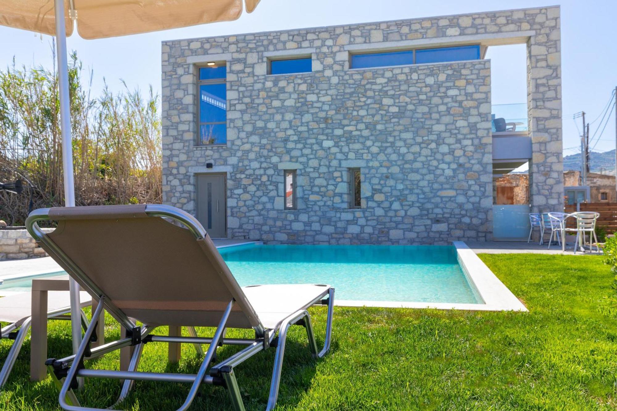 Achatis Apartments With Sea View Kolimvarion Bagian luar foto